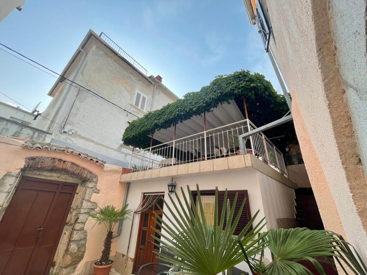 Ferienwohnung Casa Di Nives Krk Town Exterior foto