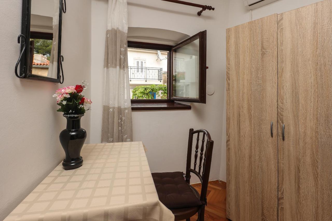 Ferienwohnung Casa Di Nives Krk Town Exterior foto