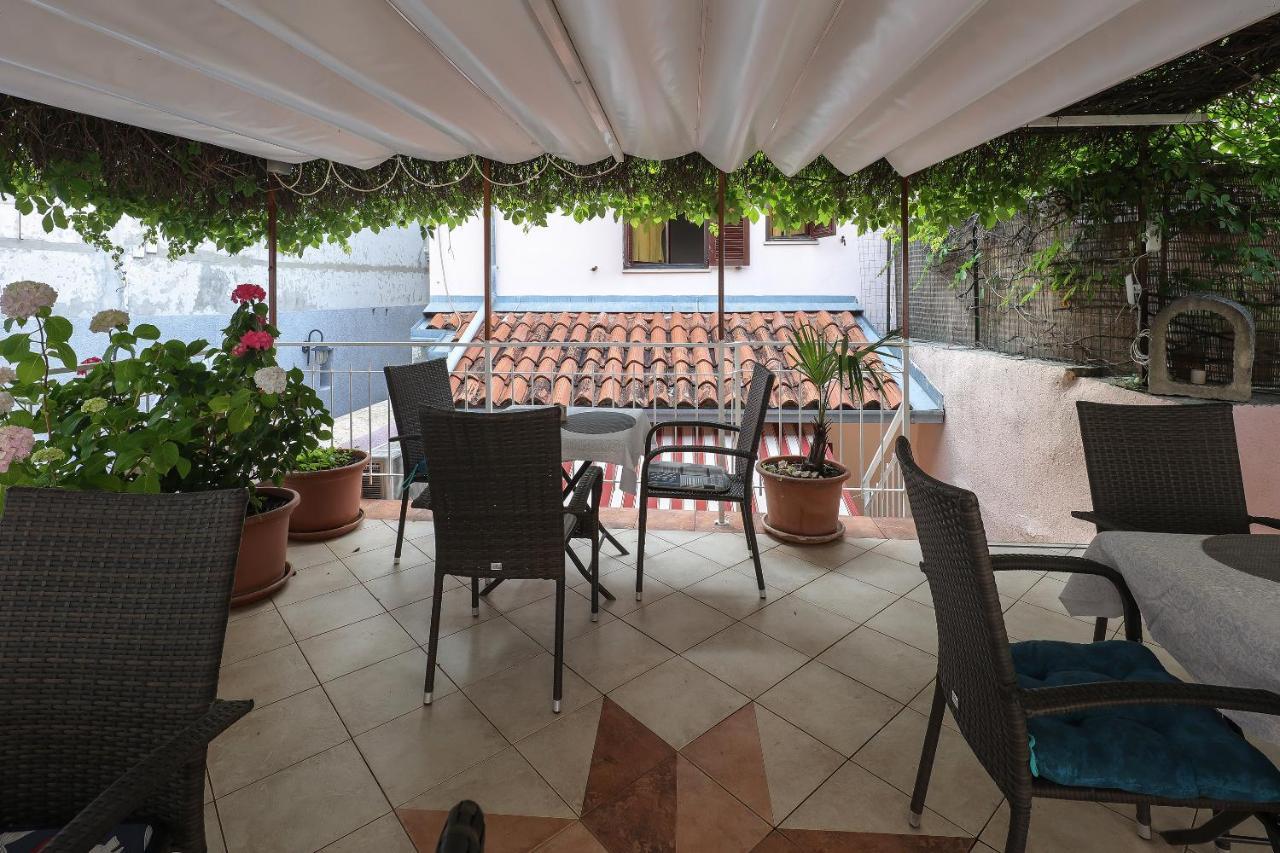 Ferienwohnung Casa Di Nives Krk Town Exterior foto
